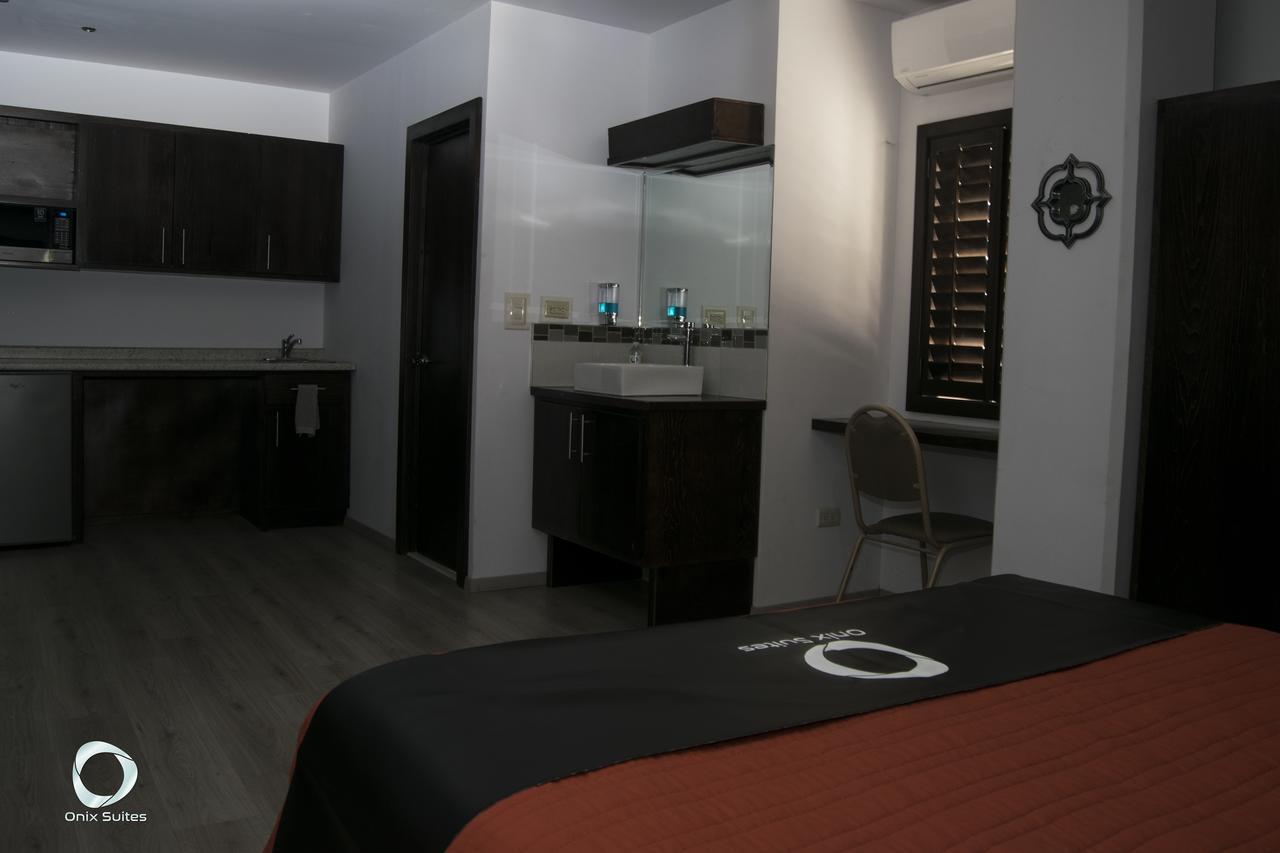 Hotel Onix Suites Delicias Exterior photo