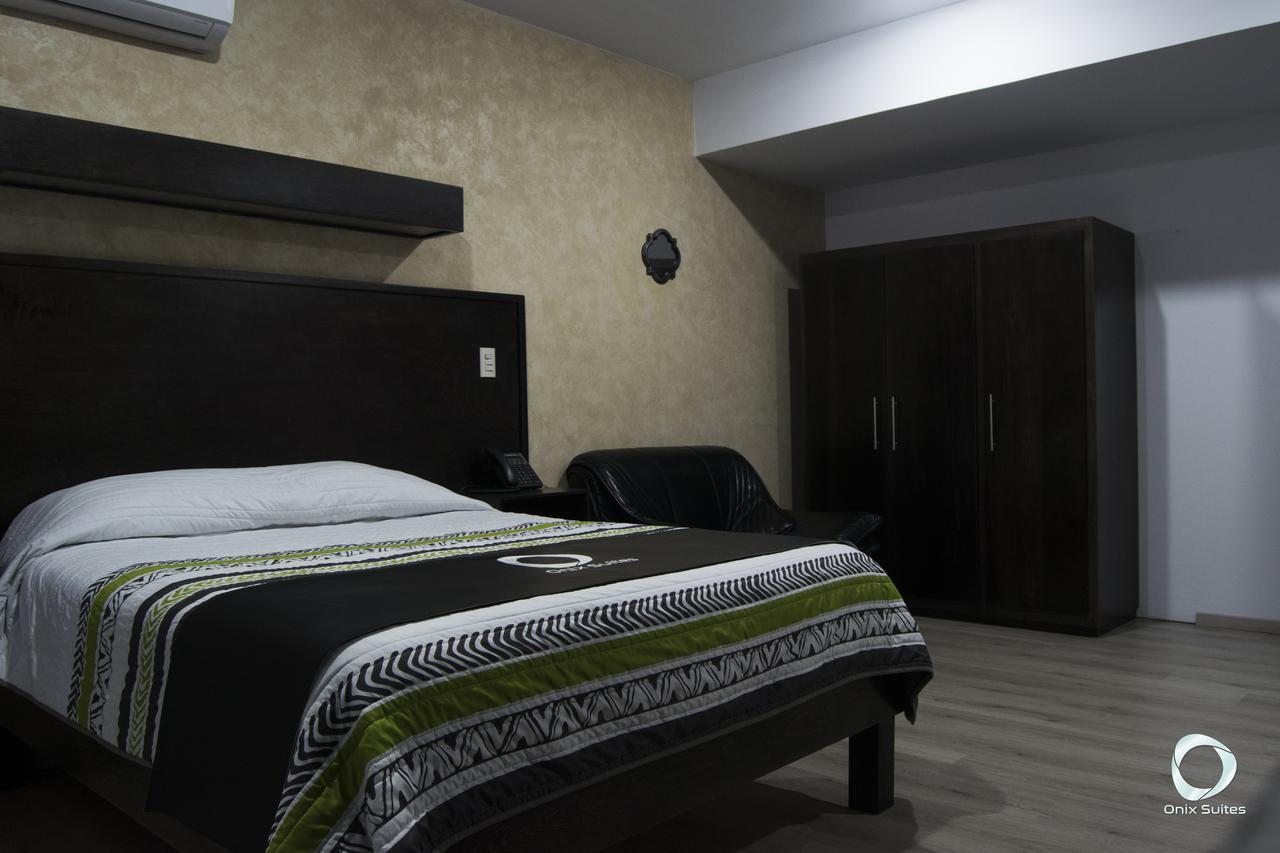 Hotel Onix Suites Delicias Exterior photo