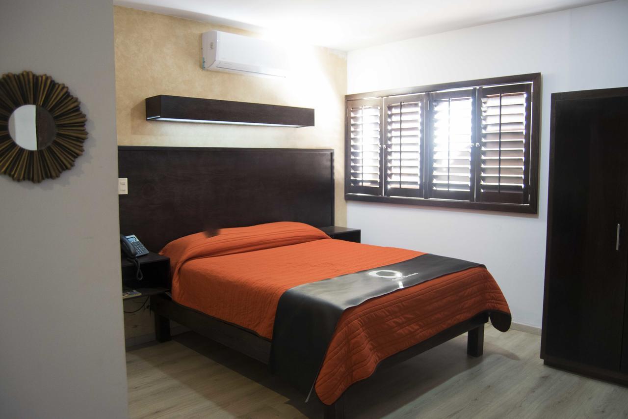 Hotel Onix Suites Delicias Exterior photo