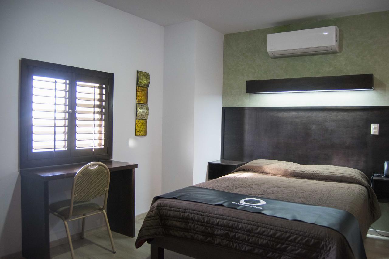 Hotel Onix Suites Delicias Exterior photo