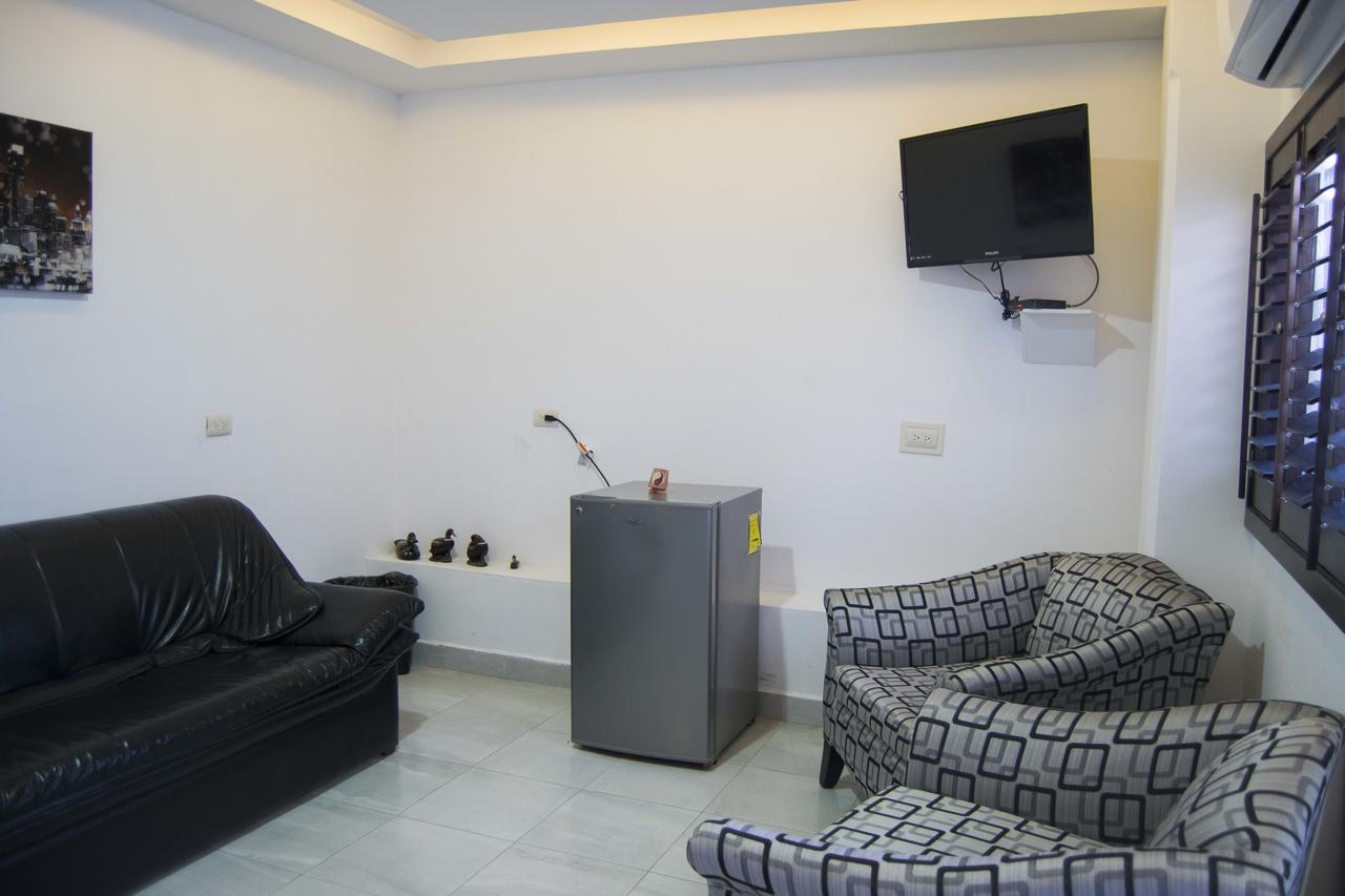 Hotel Onix Suites Delicias Exterior photo